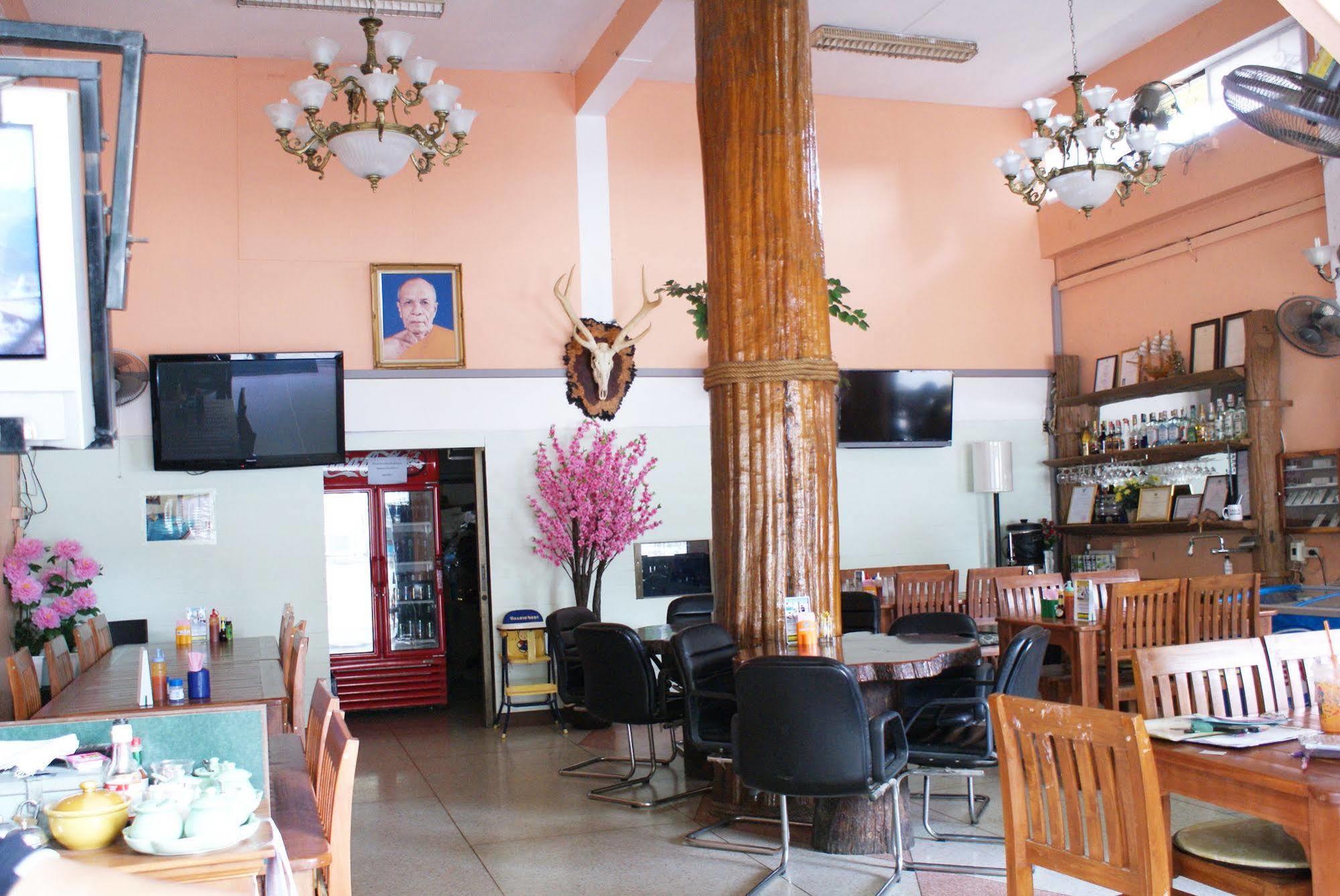 Tara Bed And Breakfast Kanchanaburi City Exterior photo