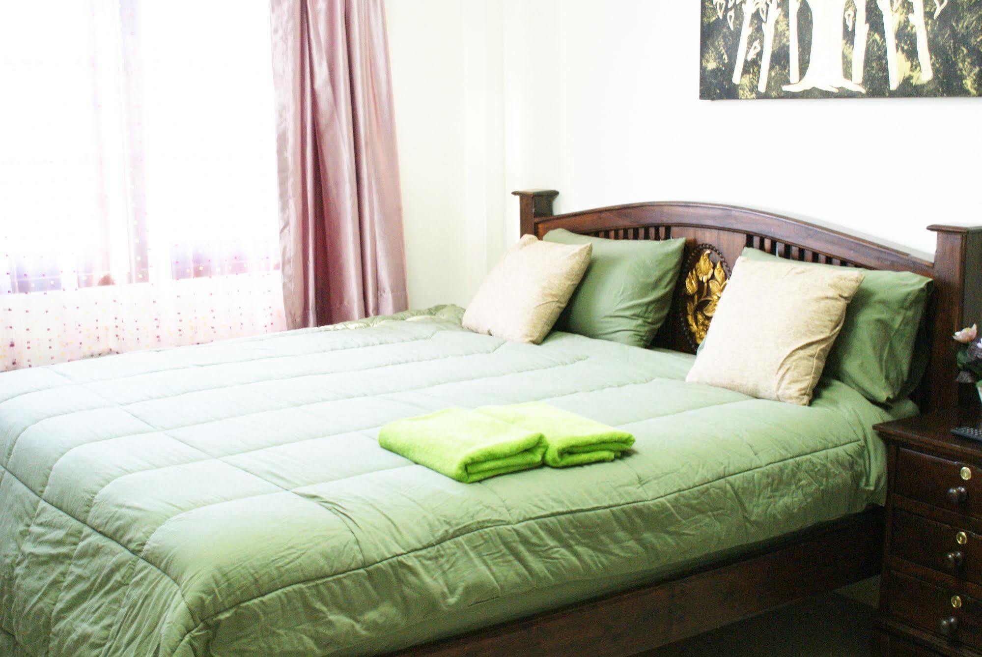 Tara Bed And Breakfast Kanchanaburi City Exterior photo